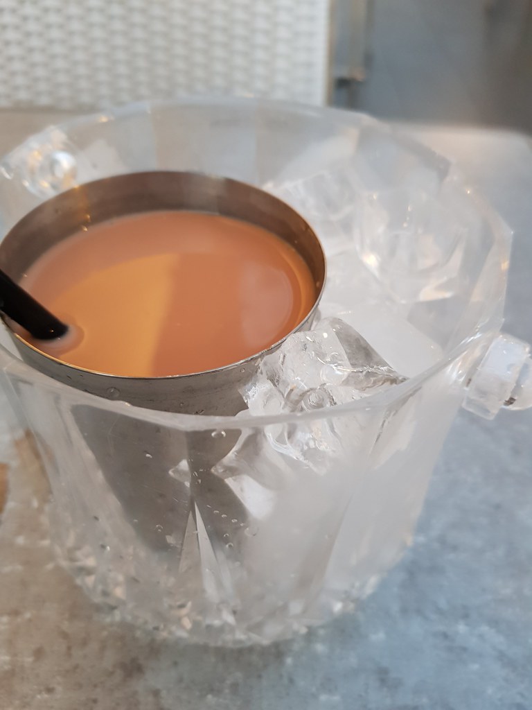 港式冰鎮奶茶 Hong Kong style Ice Chilled rm$5.90@ 壹二閣茶餐廳 Secret Loc Cafe KL Kuchai Entrepreneurs Park