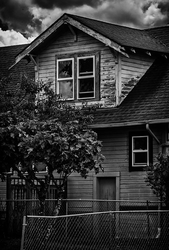 Dark House | Steve Patterson | Flickr