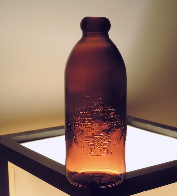 1980 Chicago, Illinois Bottle (1)