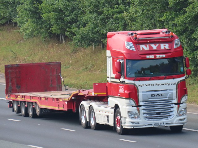 Neil Yates Recovery (Big Red) DAF, K100NYR, On The A1M Northbound