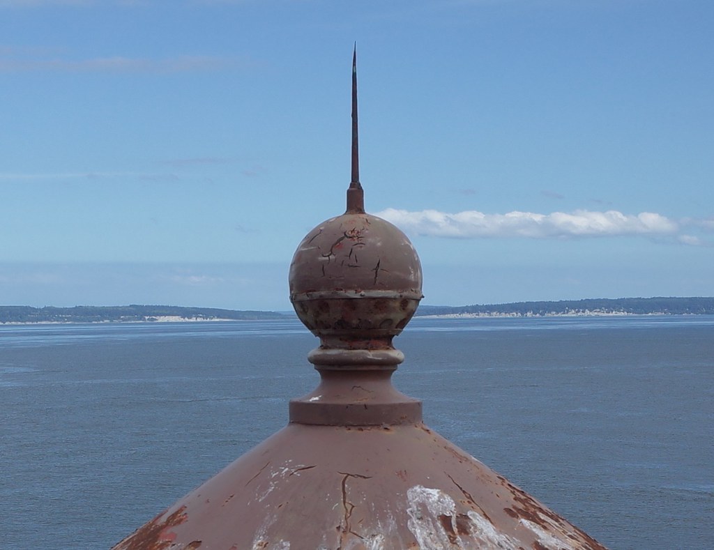 Point Wilson Lighthouse - the Ball Vent