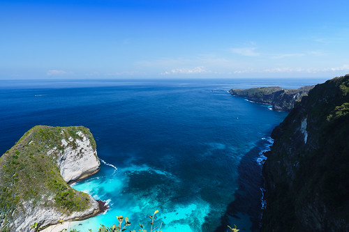 Kelingking Beach by Patrick Foto ;), Aerial view of Kelingking beach (Manta bay) is one of the most famous and beautiful spot in Nusa Pen