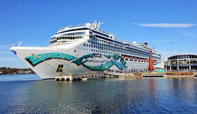Norwegian Jade docked at Sydney in Canada