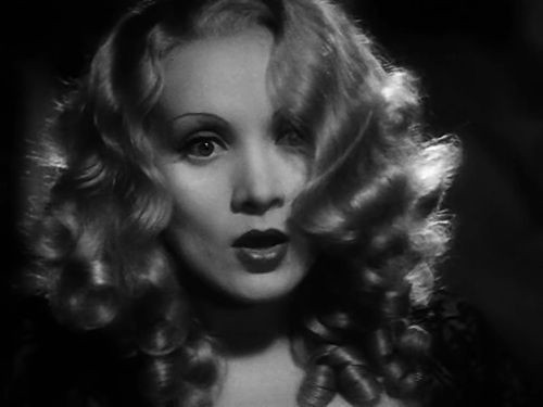 9 Marlene Dietrich Goddess of the 1930's