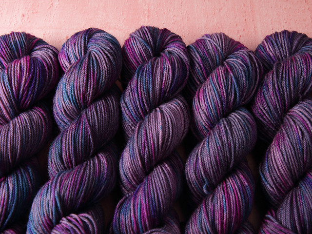 Dynamite DK – British wool superwash hand dyed yarn 100g – ‘The Grey Area’