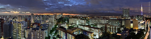 São Paulo - panorâmica de Pinheiros e Hospital das Clínicas - foto: © Carlos Alkmin (all rights reserved)