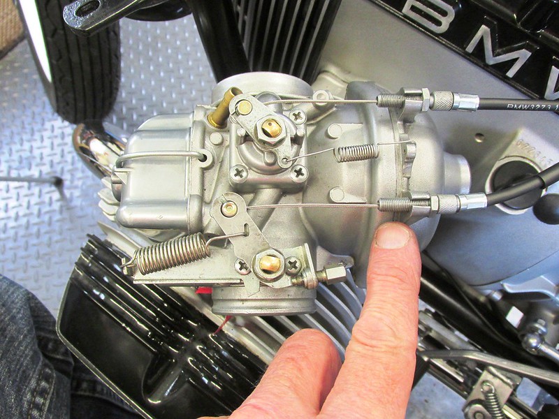 Carburetor Throttle Cable Adjuster