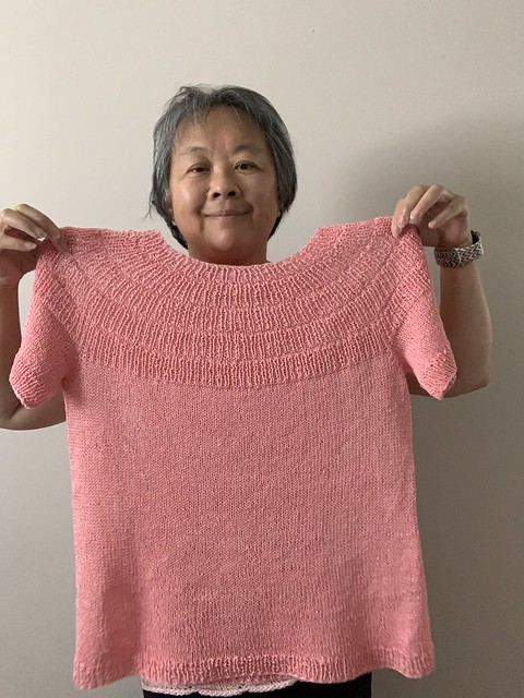 I finished my PetiteKnit’s Anker’s Summer Shirt! Yarn is LoftyFiber Euroflax Sport (previously Louet Euroflax) in Soft Coral Not quite as much ease as I like but I am happy with it 