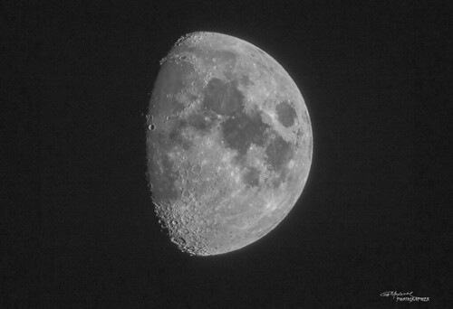 2020 cameras canada em1x e300 landscapeseascape moon olym300mmf40 places bowmanville zuiko