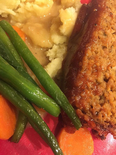 hogabinch’s meatloaf with spicy glaze