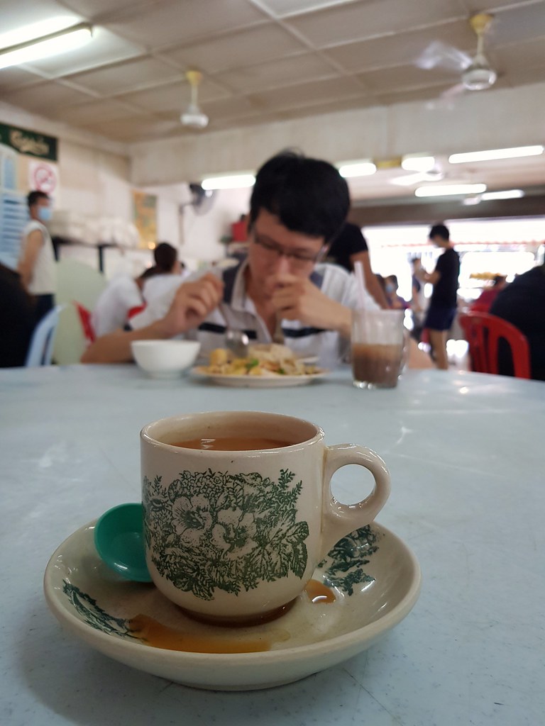 奶茶 TehC rm$1.90 @ 新隆茶茶室 Restoran Sin Long in Taman Puchong Perdana