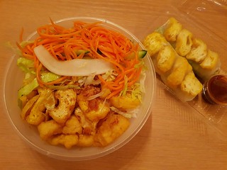 Lemengrass Tofu Rice Bowl and Rice Paper Rolls from Bun