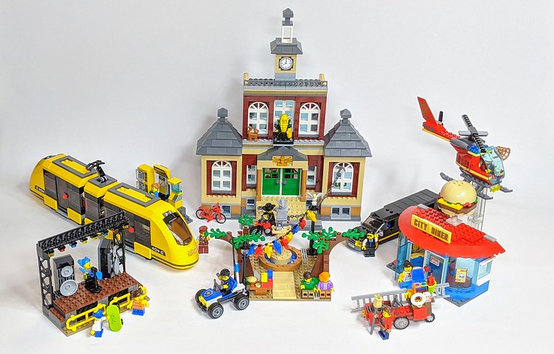 60271: LEGO City Main Square Set Review