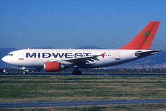 Midwest A310-304 SU-MWA BCN 31/12/1999
