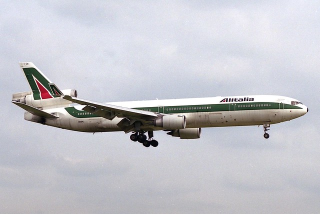 Alitalia MD-11 I-DUPE