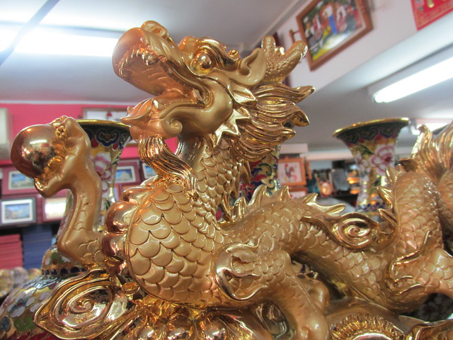 Macau: Dragon Figure