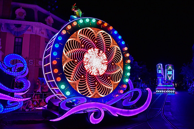 Paint the Night - Disneyland