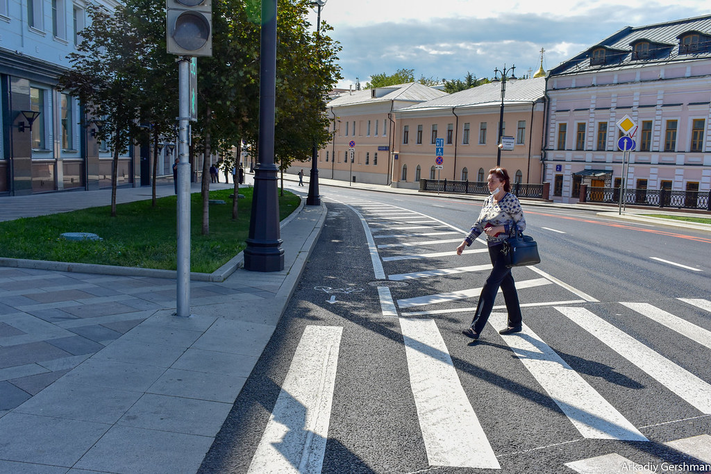 Как быстро сделать улицу безопасной и комфортной тактический урбанизм,разметка,ЦАО,парковка,Москва,реконструкция,велосипед