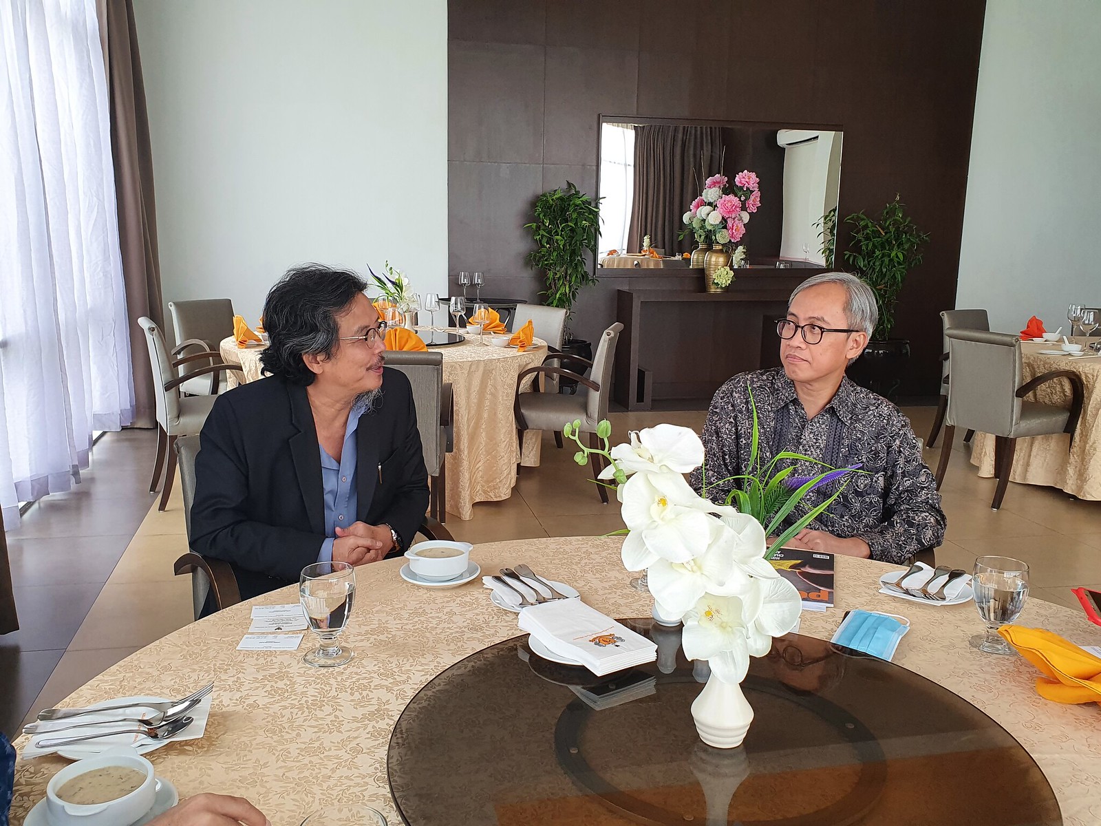 Lunch Meeting with Consul General of the Republic of Indonesia (2)