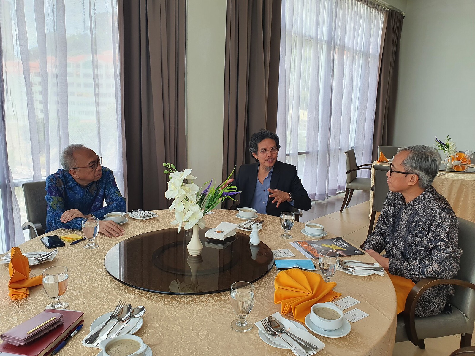 Lunch Meeting with Consul General of the Republic of Indonesia (1)