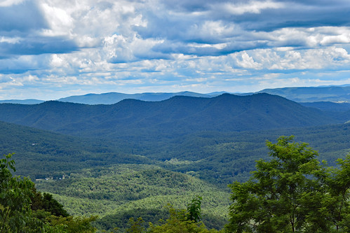 wytheville va virginia wythecounty outside outdoor outdoors greatoutdoors godshandiwork sky clouds cloudy overcast mountains hills bigwalkerlookout tourism touristattraction attraction travel foliage branch branches treebranch treebranches treelimb treelimbs blueridgehighlands scenic landscape beauty pretty beautiful sceniclandscape nikon d3500 dslr monday mondayafternoon afternoon goodafternoon summer summertime july