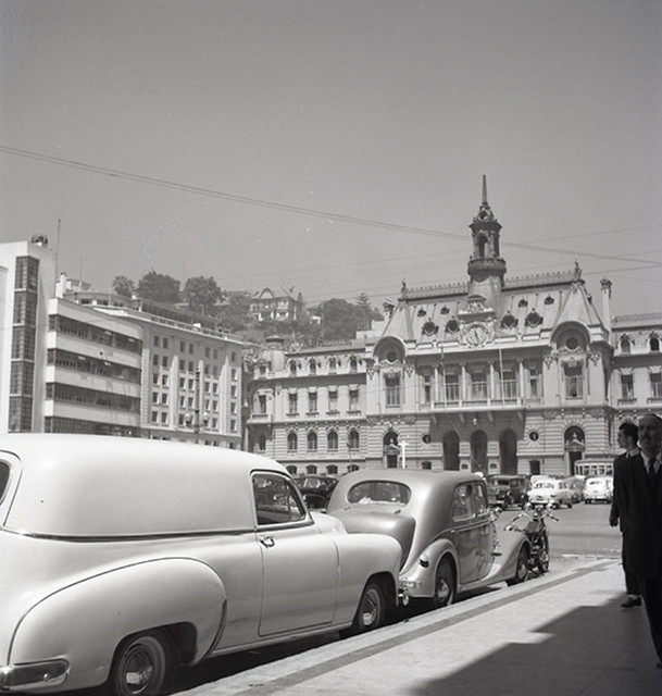 el edificio de la Intendencia de Valparaiso 1958, foto de Roberto Montandon