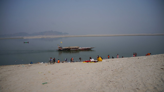 DSC04026-fl-The Busy River Side - Brahmaputra River Feb 2017