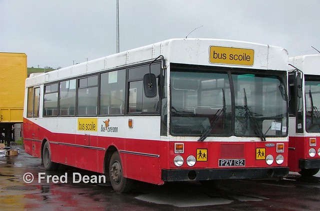 Bus Éireann KS 132 (PZV 132).