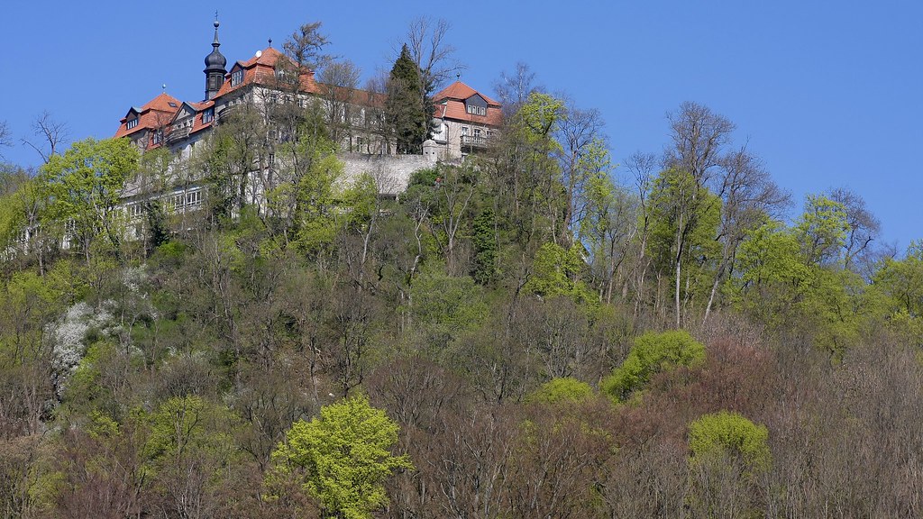 Schloss Bieberstein/ Hofbieber im Frühling