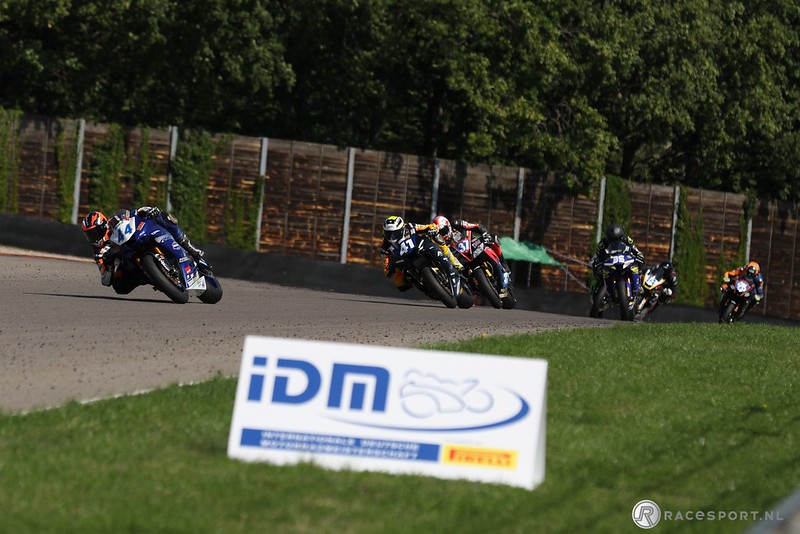 IDM Supersport 600 race