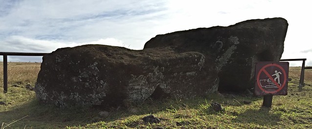 Te Ara O Te Moai Trail, East Coast, Rapa Nui (Easter Island), Chile, Polynesia, Oceania.