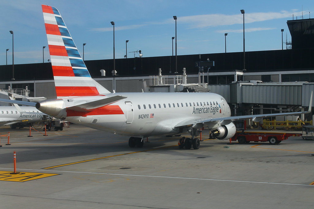 N424YX, Embraer S A ERJ 170-200 LR