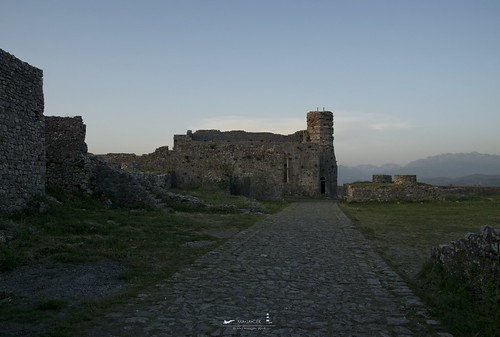 albania balkans castle shkoder rozafa sunset
