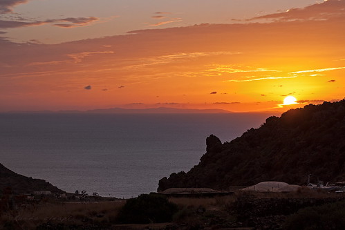 pantelleria isola island tunisia tramonto sunset serraglia serragghia rekale horizon orizzonte cielo clouds sea sky mare nuvole paesaggio landscape