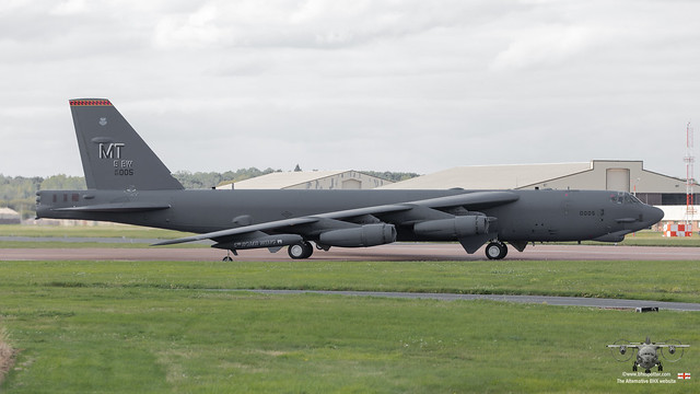 60-0005/MT B52H USAF