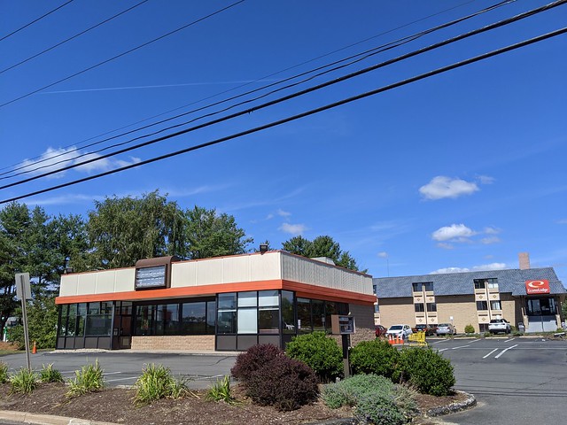 Closed Dunkin' Donuts (Southington, Connecticut)