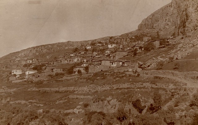 Οι Δελφοί πριν τις ανασκαφές, τον Απρίλιο του 1891 (Delphi before the excavations, in April 1891).
