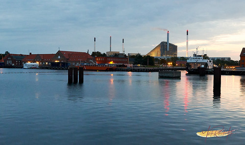 september autumn sunrise copenhagen harbour opera copenhagenoperahouse city autoisodoh zoom sigma1835mmf18dchsma nikond7500