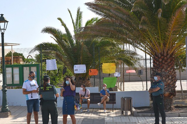 Protestas Ceip Costa Teguise