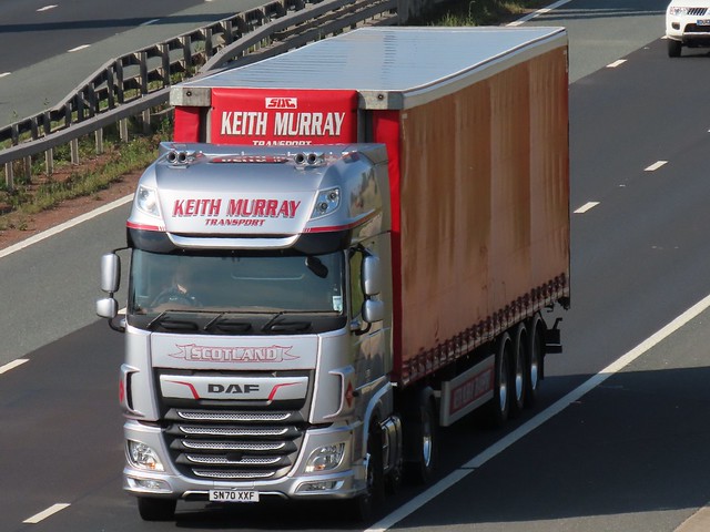 Keith Murray Transport, DAF-XF (SN70XXF) On The A1M Southbound