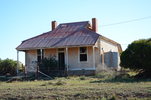 abandoned derelict cottage railway ucolta southaustralia australia