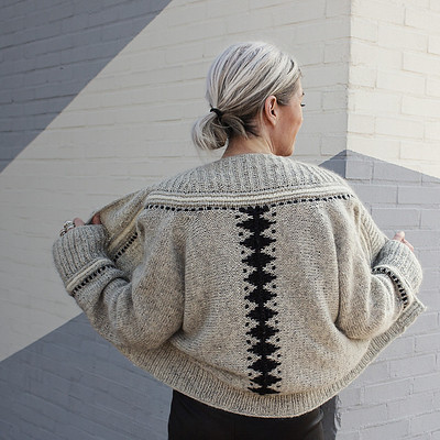 Letho by Natasja Hornby came live in August! It is a striking cardigan with an interesting, seamless construction perfect for warding off chilly weather and easy layering!