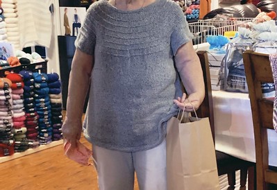 Lorraine came to LYS Day wearing her Meridian Top by EweKnit Toronto knit using Berroco Remix Light.