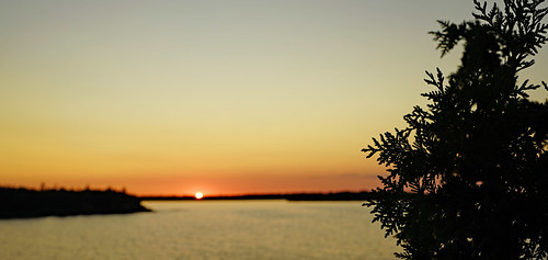 sony sonya7ii sonyfe24240mm sky sunset cedar lake ontario tobermory georgianbay landscape orange
