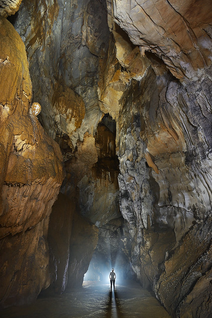 Grotte de Tham Pha Yem, réseau supérieur du 