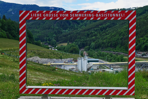 rhomboederrippel fujifilm xe1 may 2020 europe austria loweraustria gloggnitz semmeringbahn frame construction site semmeringbasetunnel east portal clouds