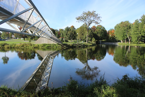 quebec qc québec canada centreduquébec reflection water river rivière pont bridge nature fall autumn automne