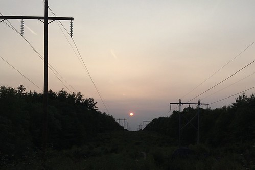 sunset hazy exeter nh powerlines electricity light oregonwildfires caliorniawildfires