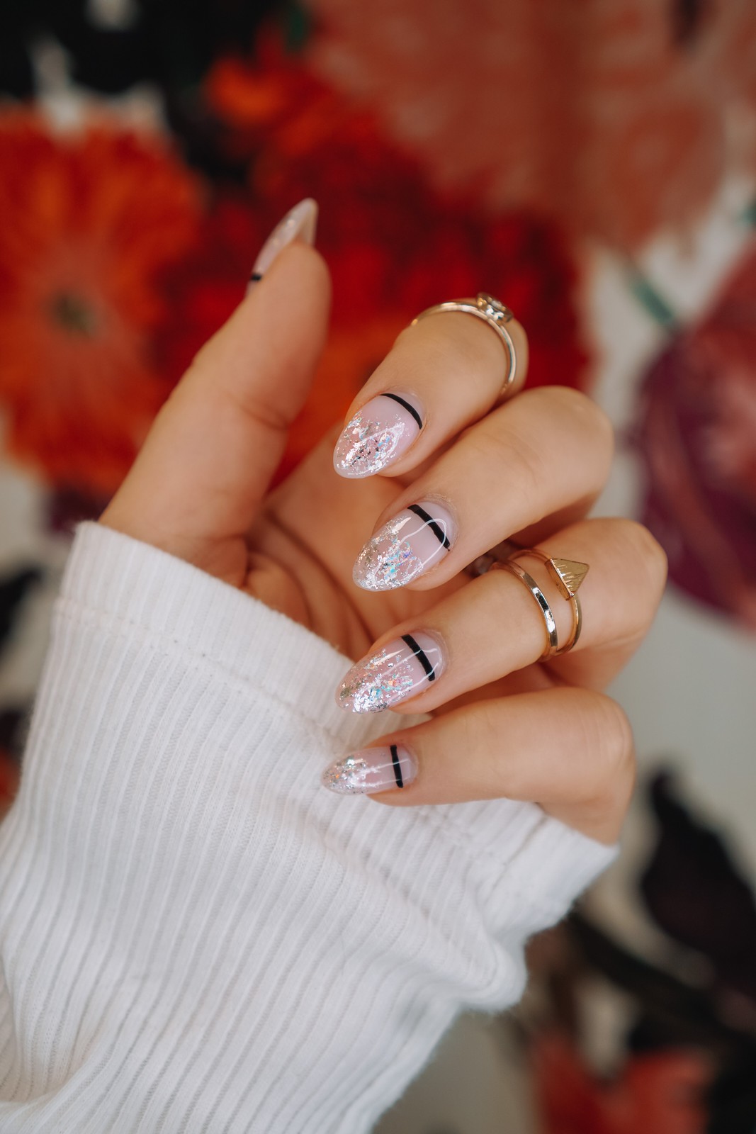 Manicure of the Month: Silver Foil Nails | New Years Eve Manicure Ideas | Edgy Nail Art | Minimal Nail Design | Fall Nails | Autumn Nails Acrylic 