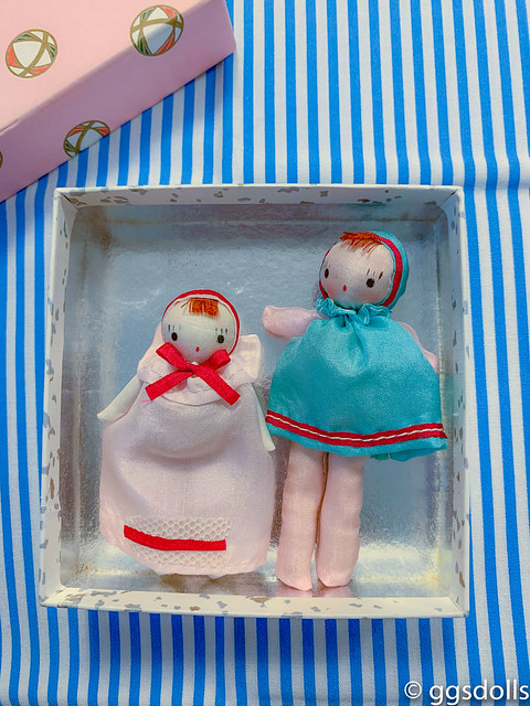 Tiny pose dolls!